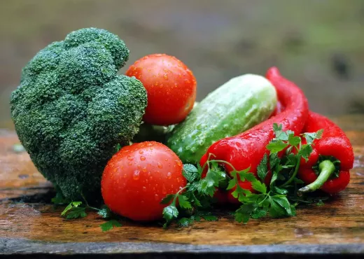 5 easy ways to add more fruits and vegetables to your meals